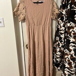 Elegant Lace Sleeve Tan Dress